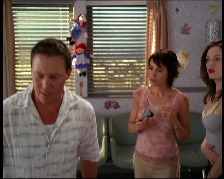 Charmed-Online-dot-net_623ItsABadBadBadBadWorldPart2-1639.jpg Charmed-Online-dot-net_623ItsABadBadBadBadWorldPart2-1639.jpg