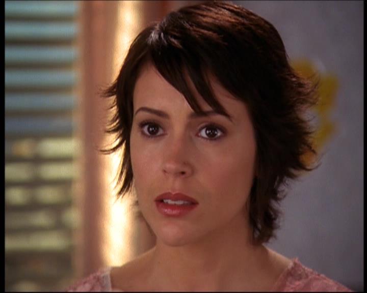 Charmed-Online-dot-net_623ItsABadBadBadBadWorldPart2-1678.jpg