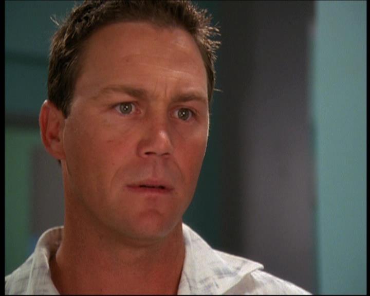 Charmed-Online-dot-net_623ItsABadBadBadBadWorldPart2-1684.jpg