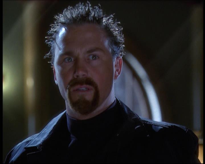 Charmed-Online-dot-net_623ItsABadBadBadBadWorldPart2-1737.jpg