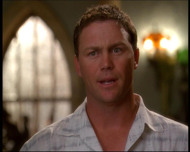 Charmed-Online-dot-net_623ItsABadBadBadBadWorldPart2-1743.jpg