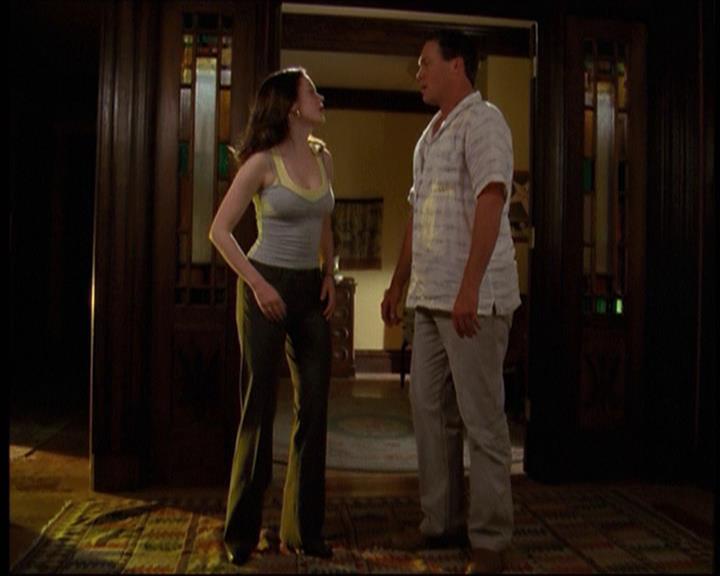 Charmed-Online-dot-net_623ItsABadBadBadBadWorldPart2-1790.jpg