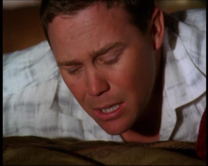 Charmed-Online-dot-net_623ItsABadBadBadBadWorldPart2-1856.jpg