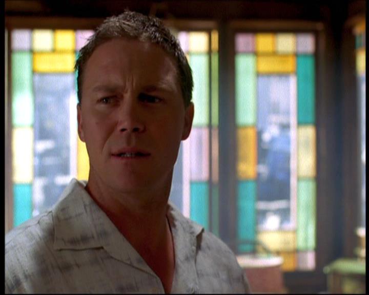 Charmed-Online-dot-net_623ItsABadBadBadBadWorldPart2-1927.jpg