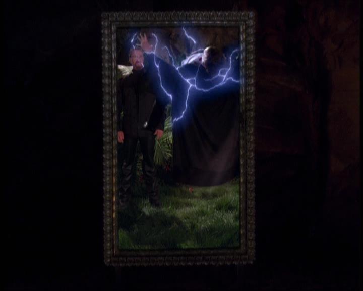 Charmed-Online-dot-net_623ItsABadBadBadBadWorldPart2-2079.jpg