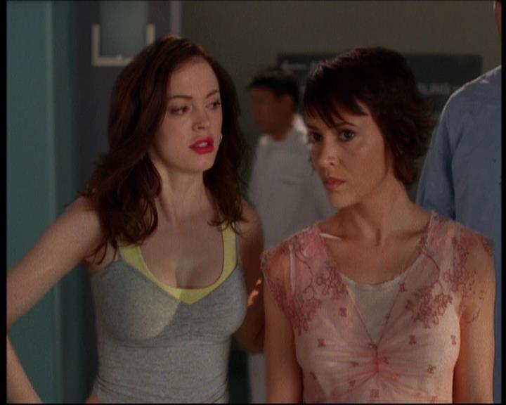 Charmed-Online-dot-net_623ItsABadBadBadBadWorldPart2-2147.jpg