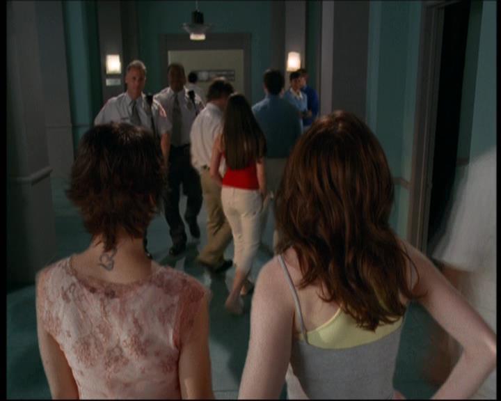 Charmed-Online-dot-net_623ItsABadBadBadBadWorldPart2-2153.jpg Charmed-Online-dot-net_623ItsABadBadBadBadWorldPart2-2153.jpg