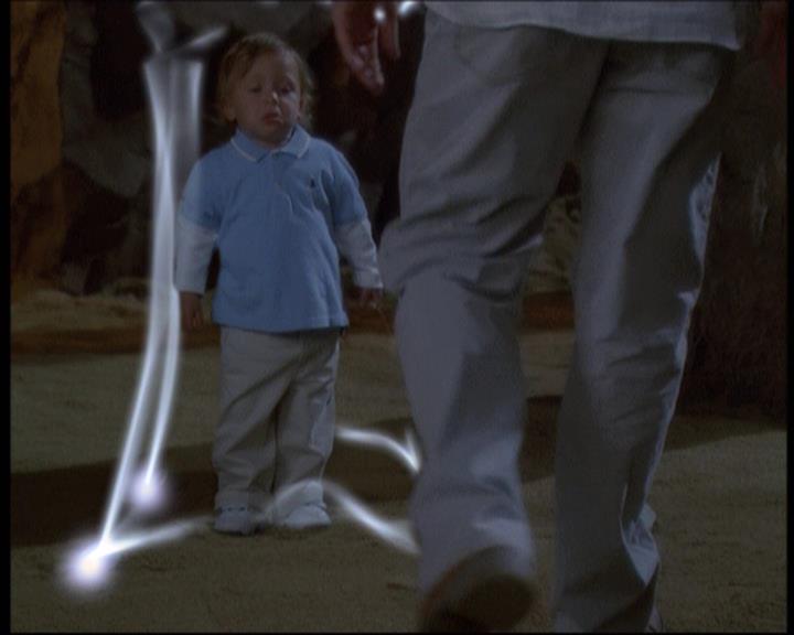 Charmed-Online-dot-net_623ItsABadBadBadBadWorldPart2-2220.jpg