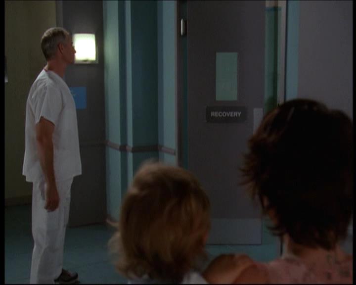 Charmed-Online-dot-net_623ItsABadBadBadBadWorldPart2-2272.jpg