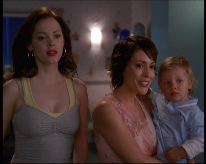Charmed-Online-dot-net_623ItsABadBadBadBadWorldPart2-2284.jpg