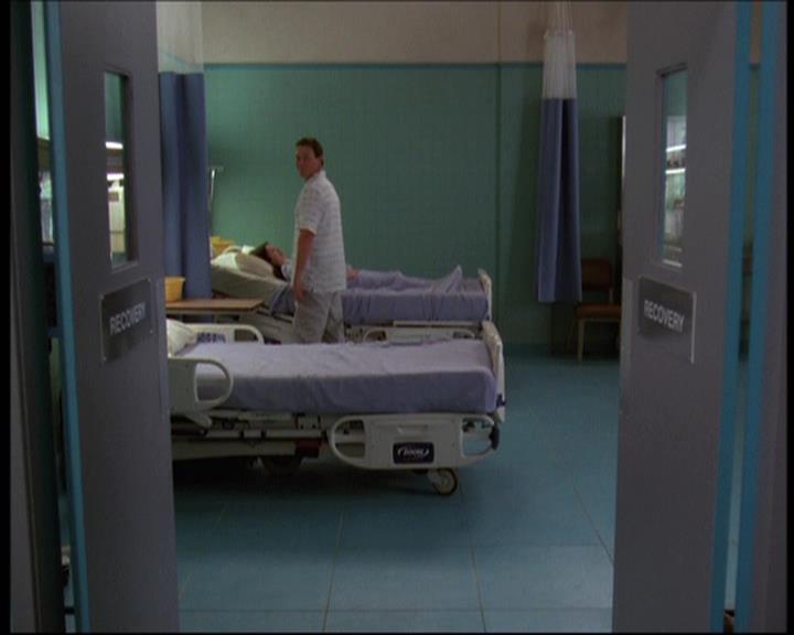 Charmed-Online-dot-net_623ItsABadBadBadBadWorldPart2-2349.jpg