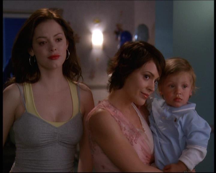 Charmed-Online-dot-net_623ItsABadBadBadBadWorldPart2-2350.jpg