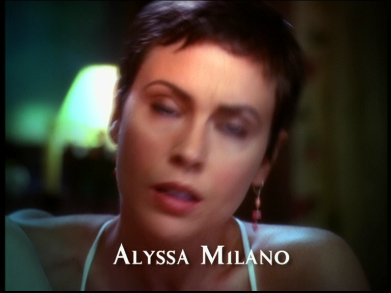 charmed-online_dot_net_OpeningCreditsS6-00016.png