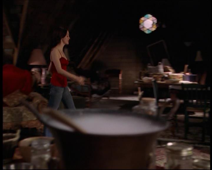 Charmed-Online-dot-712ExtremeHomeMakeoverWorldEdition0009.jpg Charmed-Online-dot-712ExtremeHomeMakeoverWorldEdition0009.jpg