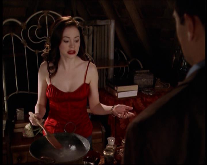 Charmed-Online-dot-712ExtremeHomeMakeoverWorldEdition0030.jpg Charmed-Online-dot-712ExtremeHomeMakeoverWorldEdition0030.jpg