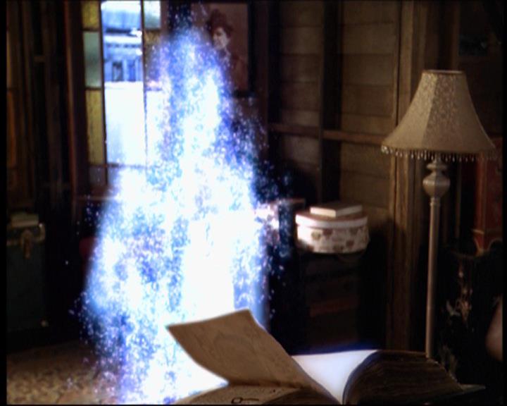 Charmed-Online-dot-712ExtremeHomeMakeoverWorldEdition0115.jpg Charmed-Online-dot-712ExtremeHomeMakeoverWorldEdition0115.jpg