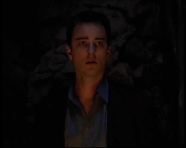 Charmed-Online-dot-712ExtremeHomeMakeoverWorldEdition0146.jpg Charmed-Online-dot-712ExtremeHomeMakeoverWorldEdition0146.jpg