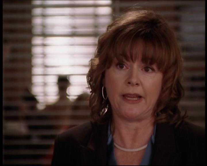 Charmed-Online-dot-712ExtremeHomeMakeoverWorldEdition0677.jpg Charmed-Online-dot-712ExtremeHomeMakeoverWorldEdition0677.jpg