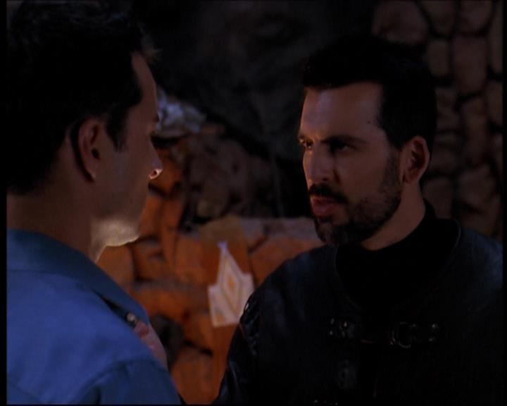 Charmed-Online-dot-712ExtremeHomeMakeoverWorldEdition0880.jpg Charmed-Online-dot-712ExtremeHomeMakeoverWorldEdition0880.jpg