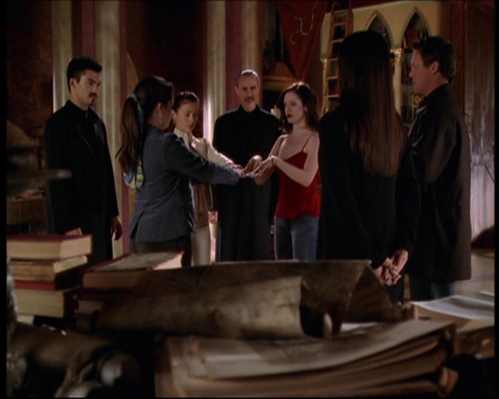 Charmed-Online-dot-712ExtremeHomeMakeoverWorldEdition1314.jpg