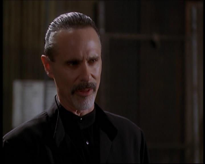 Charmed-Online-dot-712ExtremeHomeMakeoverWorldEdition2066.jpg Charmed-Online-dot-712ExtremeHomeMakeoverWorldEdition2066.jpg