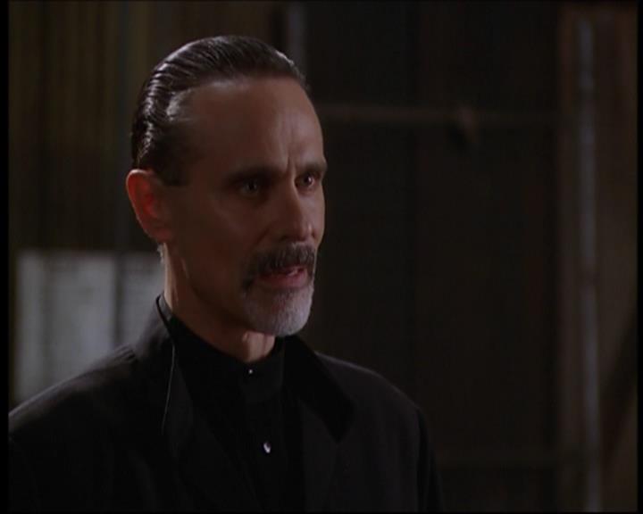 Charmed-Online-dot-712ExtremeHomeMakeoverWorldEdition2073.jpg Charmed-Online-dot-712ExtremeHomeMakeoverWorldEdition2073.jpg