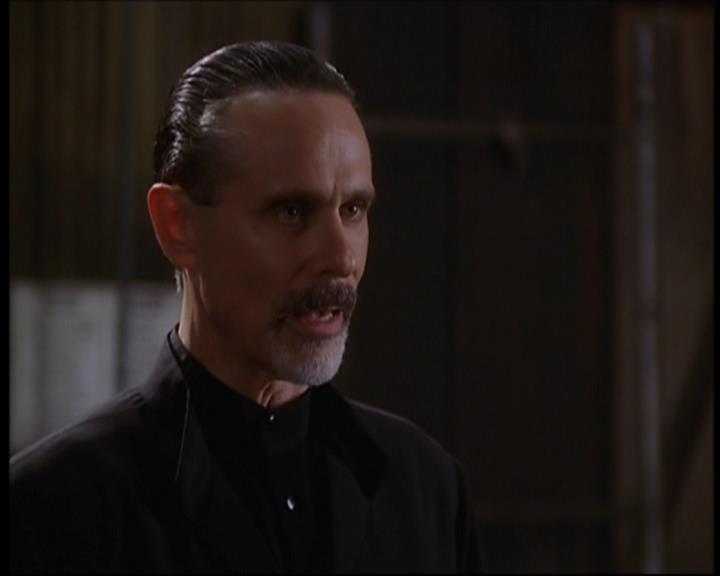 Charmed-Online-dot-712ExtremeHomeMakeoverWorldEdition2074.jpg Charmed-Online-dot-712ExtremeHomeMakeoverWorldEdition2074.jpg