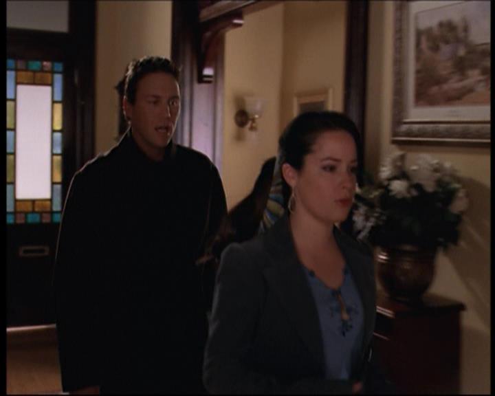 Charmed-Online-dot-712ExtremeHomeMakeoverWorldEdition2223.jpg Charmed-Online-dot-712ExtremeHomeMakeoverWorldEdition2223.jpg