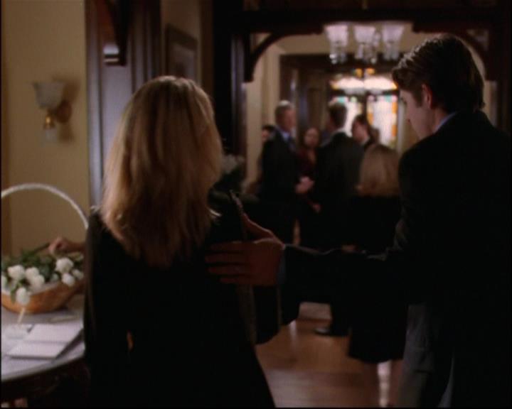 Charmed-Online_dot_net-8x01StillCharmedAndKicking0009.jpg Charmed-Online_dot_net-8x01StillCharmedAndKicking0009.jpg