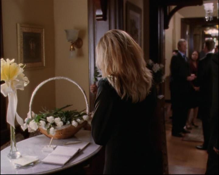 Charmed-Online_dot_net-8x01StillCharmedAndKicking0010.jpg Charmed-Online_dot_net-8x01StillCharmedAndKicking0010.jpg