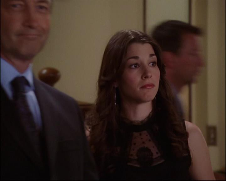 Charmed-Online_dot_net-8x01StillCharmedAndKicking0045.jpg Charmed-Online_dot_net-8x01StillCharmedAndKicking0045.jpg