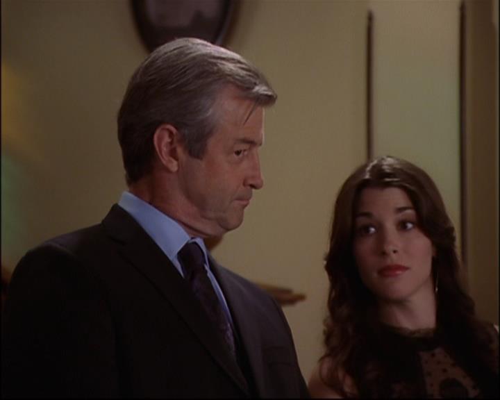 Charmed-Online_dot_net-8x01StillCharmedAndKicking0047.jpg Charmed-Online_dot_net-8x01StillCharmedAndKicking0047.jpg