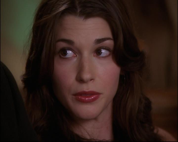 Charmed-Online_dot_net-8x01StillCharmedAndKicking0074.jpg Charmed-Online_dot_net-8x01StillCharmedAndKicking0074.jpg