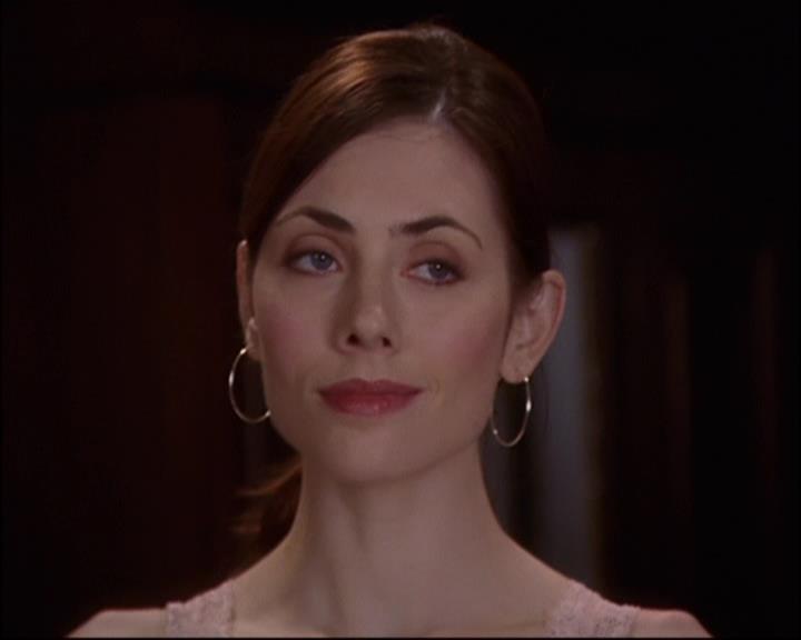 Charmed-Online_dot_net-8x01StillCharmedAndKicking0080.jpg Charmed-Online_dot_net-8x01StillCharmedAndKicking0080.jpg