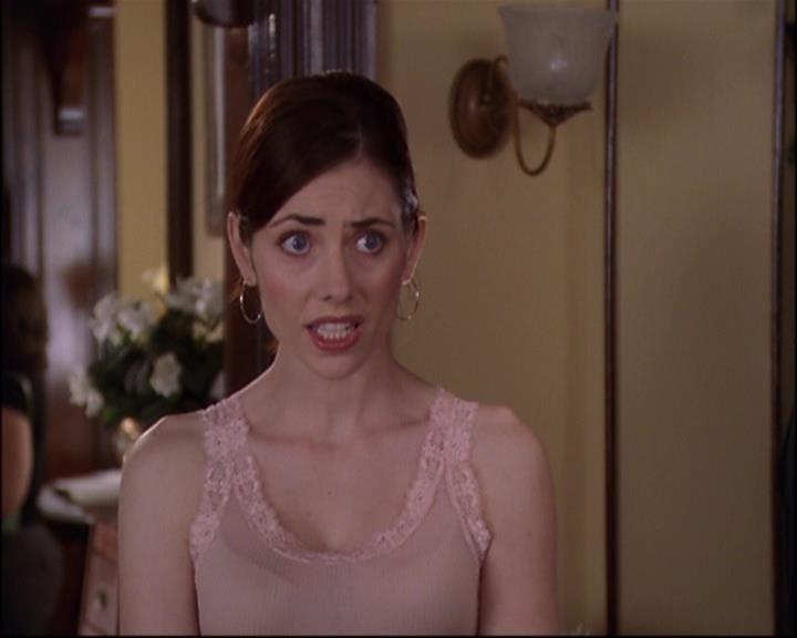 Charmed-Online_dot_net-8x01StillCharmedAndKicking0096.jpg Charmed-Online_dot_net-8x01StillCharmedAndKicking0096.jpg