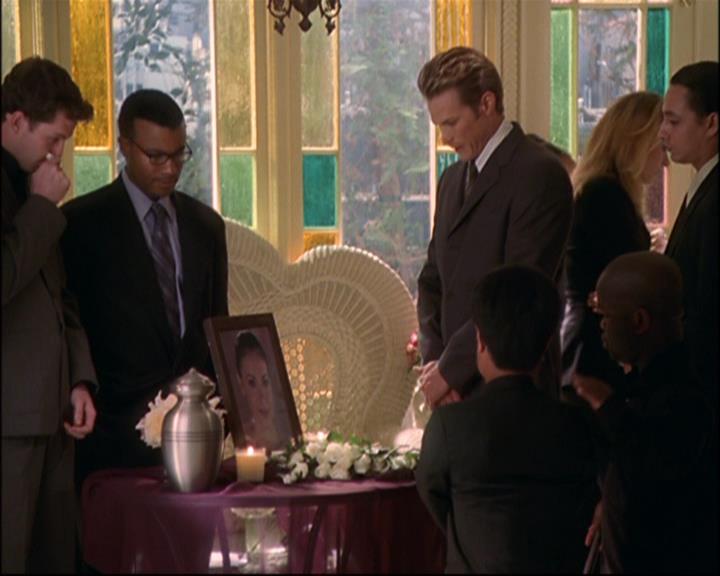 Charmed-Online_dot_net-8x01StillCharmedAndKicking0260.jpg Charmed-Online_dot_net-8x01StillCharmedAndKicking0260.jpg