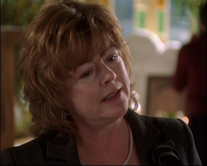 Charmed-Online_dot_net-8x01StillCharmedAndKicking0311.jpg Charmed-Online_dot_net-8x01StillCharmedAndKicking0311.jpg