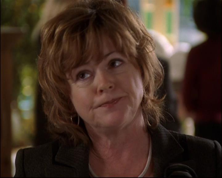 Charmed-Online_dot_net-8x01StillCharmedAndKicking0314.jpg Charmed-Online_dot_net-8x01StillCharmedAndKicking0314.jpg