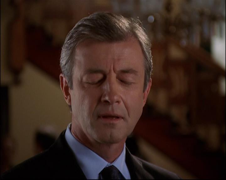 Charmed-Online_dot_net-8x01StillCharmedAndKicking0370.jpg Charmed-Online_dot_net-8x01StillCharmedAndKicking0370.jpg