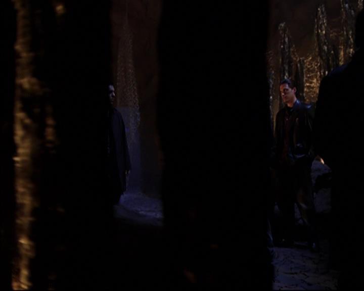 Charmed-Online_dot_net-8x01StillCharmedAndKicking0389.jpg Charmed-Online_dot_net-8x01StillCharmedAndKicking0389.jpg