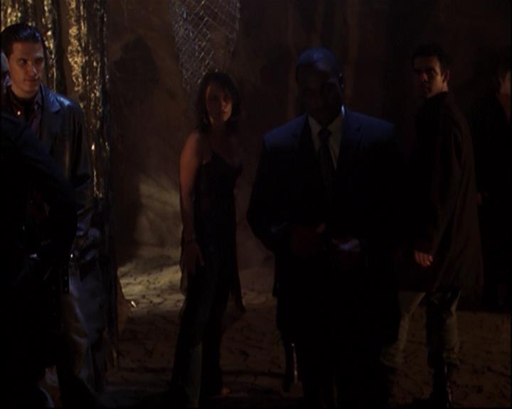 Charmed-Online_dot_net-8x01StillCharmedAndKicking0395.jpg