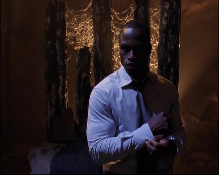 Charmed-Online_dot_net-8x01StillCharmedAndKicking0409.jpg Charmed-Online_dot_net-8x01StillCharmedAndKicking0409.jpg