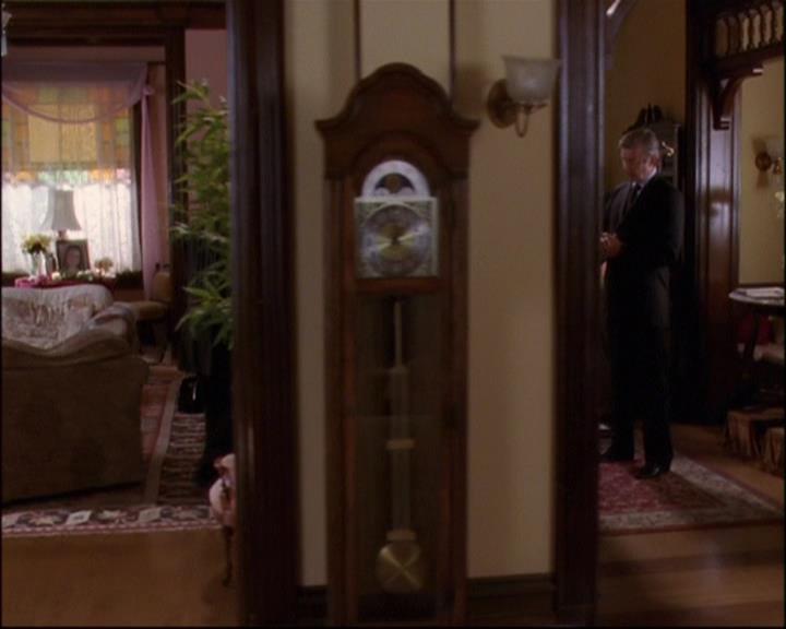 Charmed-Online_dot_net-8x01StillCharmedAndKicking0537.jpg