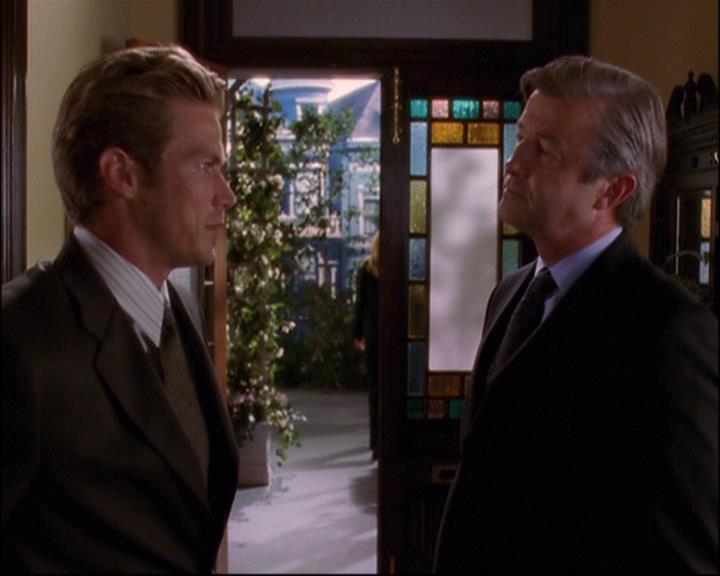Charmed-Online_dot_net-8x01StillCharmedAndKicking0547.jpg