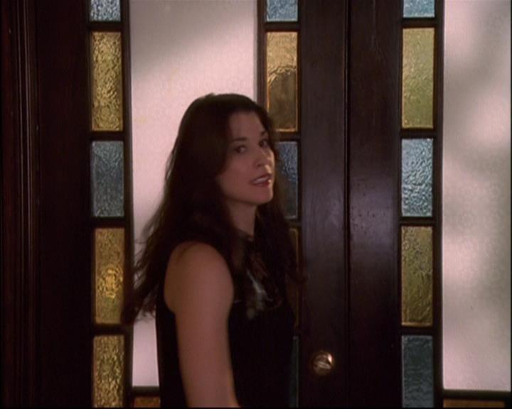 Charmed-Online_dot_net-8x01StillCharmedAndKicking0569.jpg