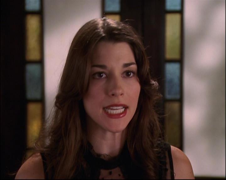 Charmed-Online_dot_net-8x01StillCharmedAndKicking0573.jpg