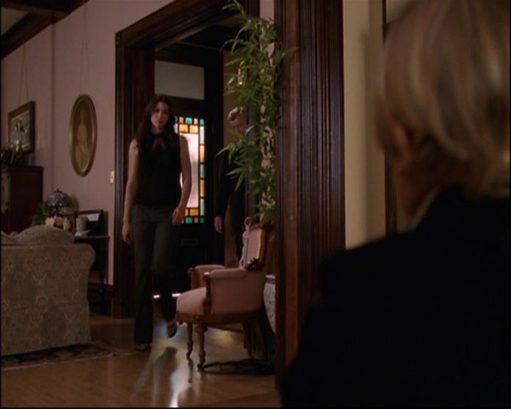 Charmed-Online_dot_net-8x01StillCharmedAndKicking0579.jpg Charmed-Online_dot_net-8x01StillCharmedAndKicking0579.jpg