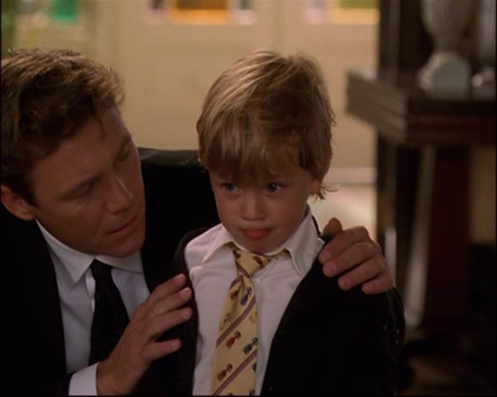 Charmed-Online_dot_net-8x01StillCharmedAndKicking0592.jpg Charmed-Online_dot_net-8x01StillCharmedAndKicking0592.jpg