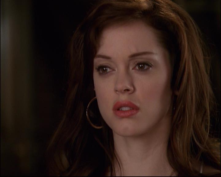 Charmed-Online_dot_net-8x01StillCharmedAndKicking0663.jpg Charmed-Online_dot_net-8x01StillCharmedAndKicking0663.jpg