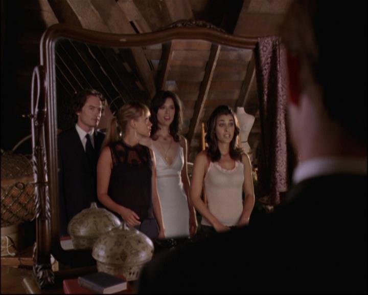 Charmed-Online_dot_net-8x01StillCharmedAndKicking0681.jpg